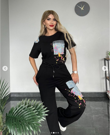 Women Printed Co-Ord set With Crop Top And Jogger